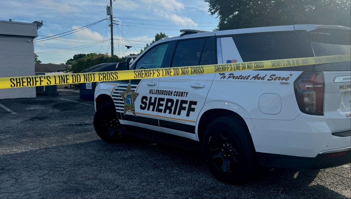 Joven de 19 años fue abatido por policías en Florida, después de matar a sus padres y herir a un oficial (Video)