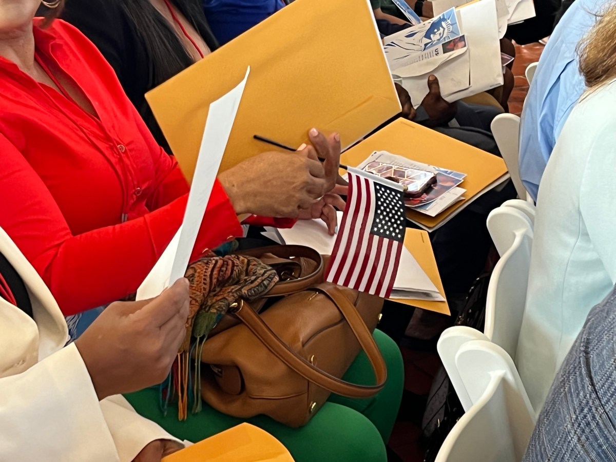 Biden revelaría este martes camino a la ciudadanía para ciertos indocumentados