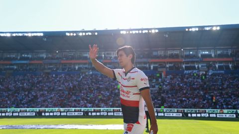 José Juan Macías deja Chivas de Guadalajara para jugar en Santos Laguna.