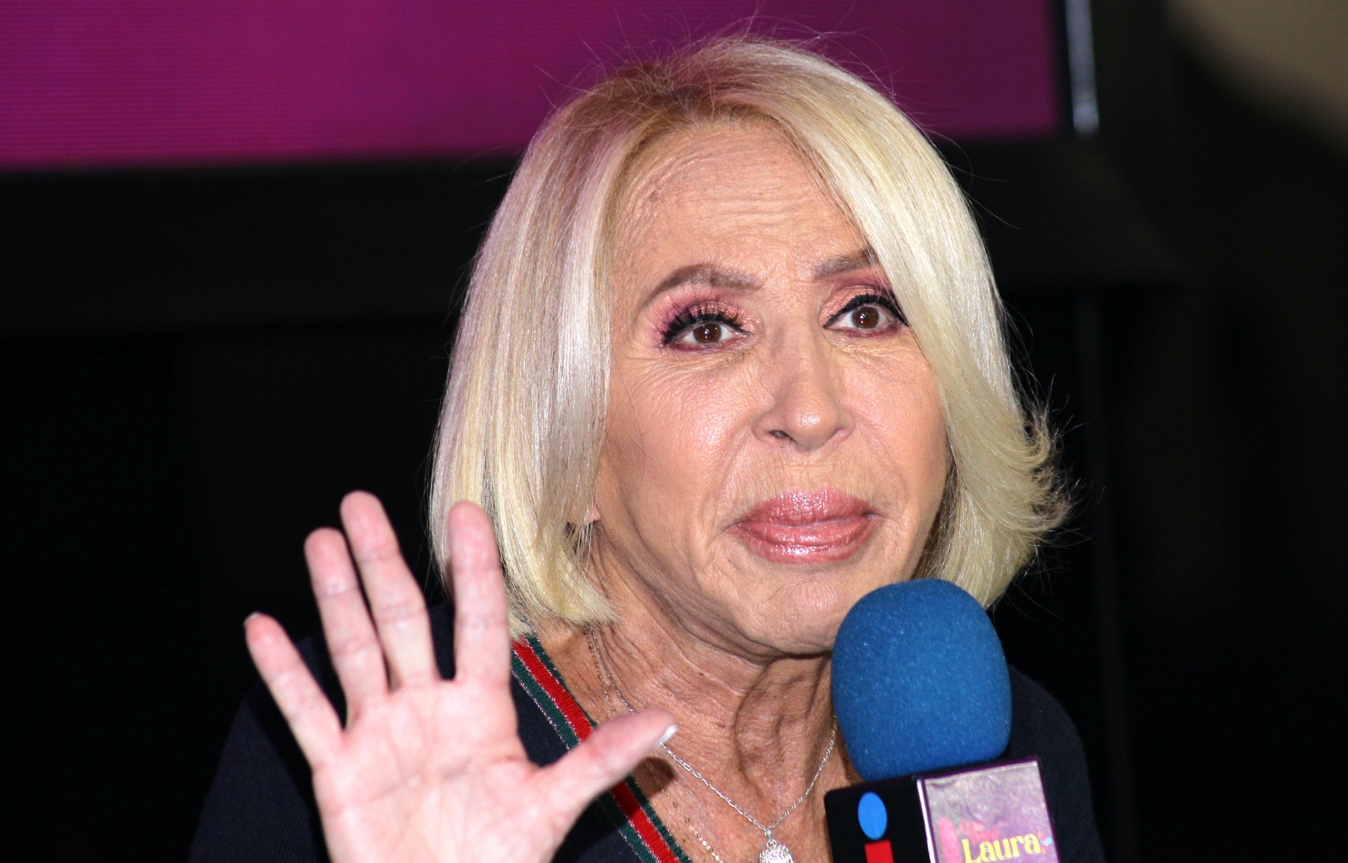 Laura Bozzo promete hacerse un cambio de look para quitarse la “cara de  momia” - El Diario NY