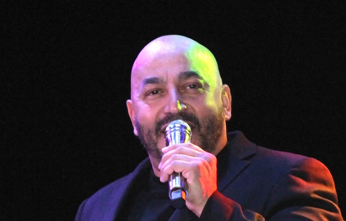 Lupillo Rivera anuncia que hará tres libros sobre su vida luego de 'La Casa de los Famosos 4' - El Diario NY