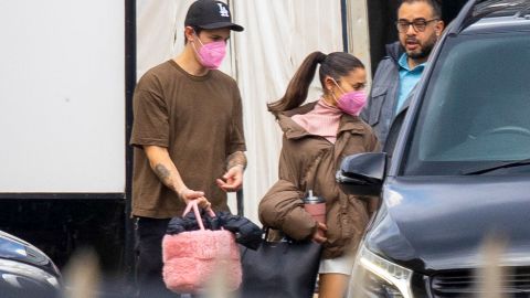 Ariana Grande y Dalton Gomez.