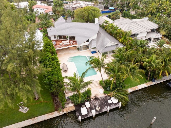 La modelo pagó $11.5 millones de dólares por el lugar en 2022.