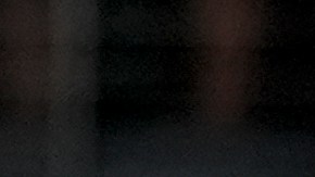 Lionel Messi rodeado de defensores chilenos durante el juego Argentina - Chile jugado en el estadio MetLife de Nueva Jersey.