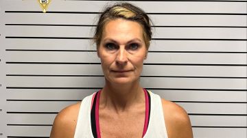 Michelle Peters fue arrestada y acusada de cargos criminales por intentar envenenar a su marido.