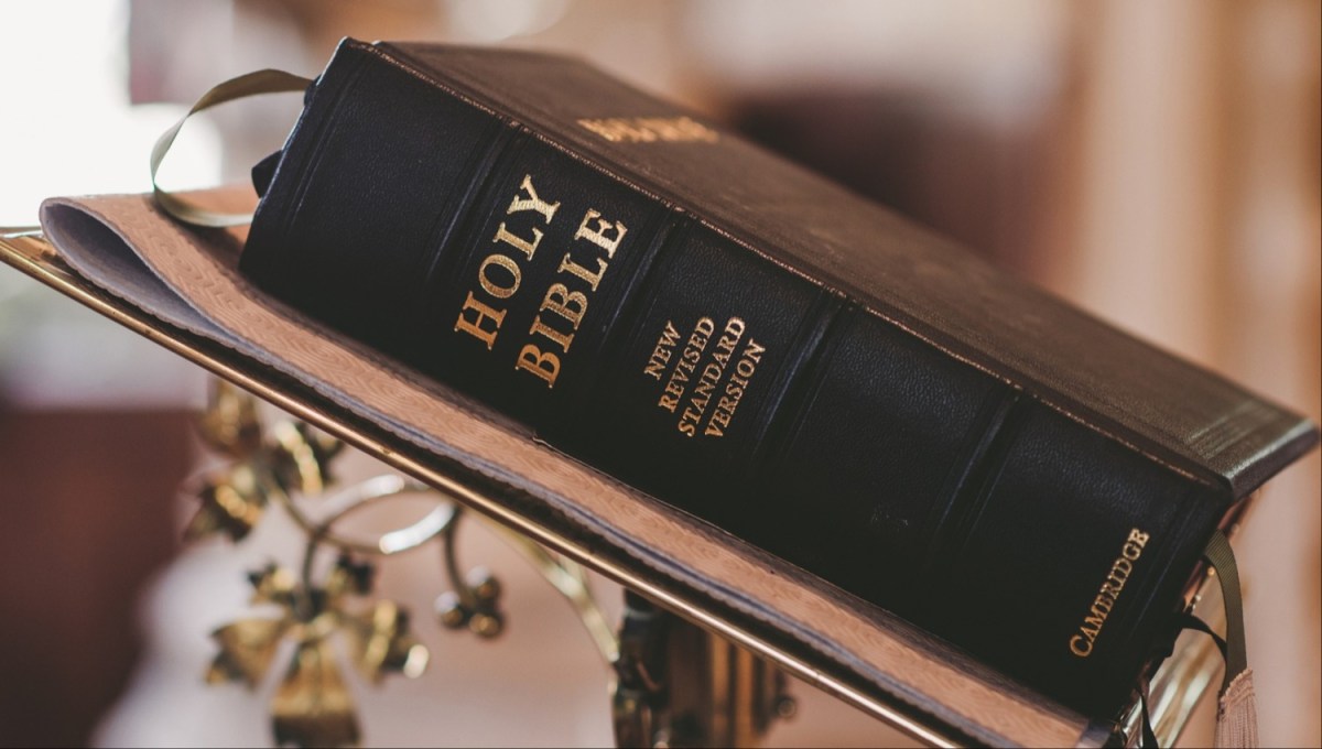 Oklahoma ordena a las escuelas incorporar de inmediato la enseñanza de la Biblia para los grados de 5 a 12