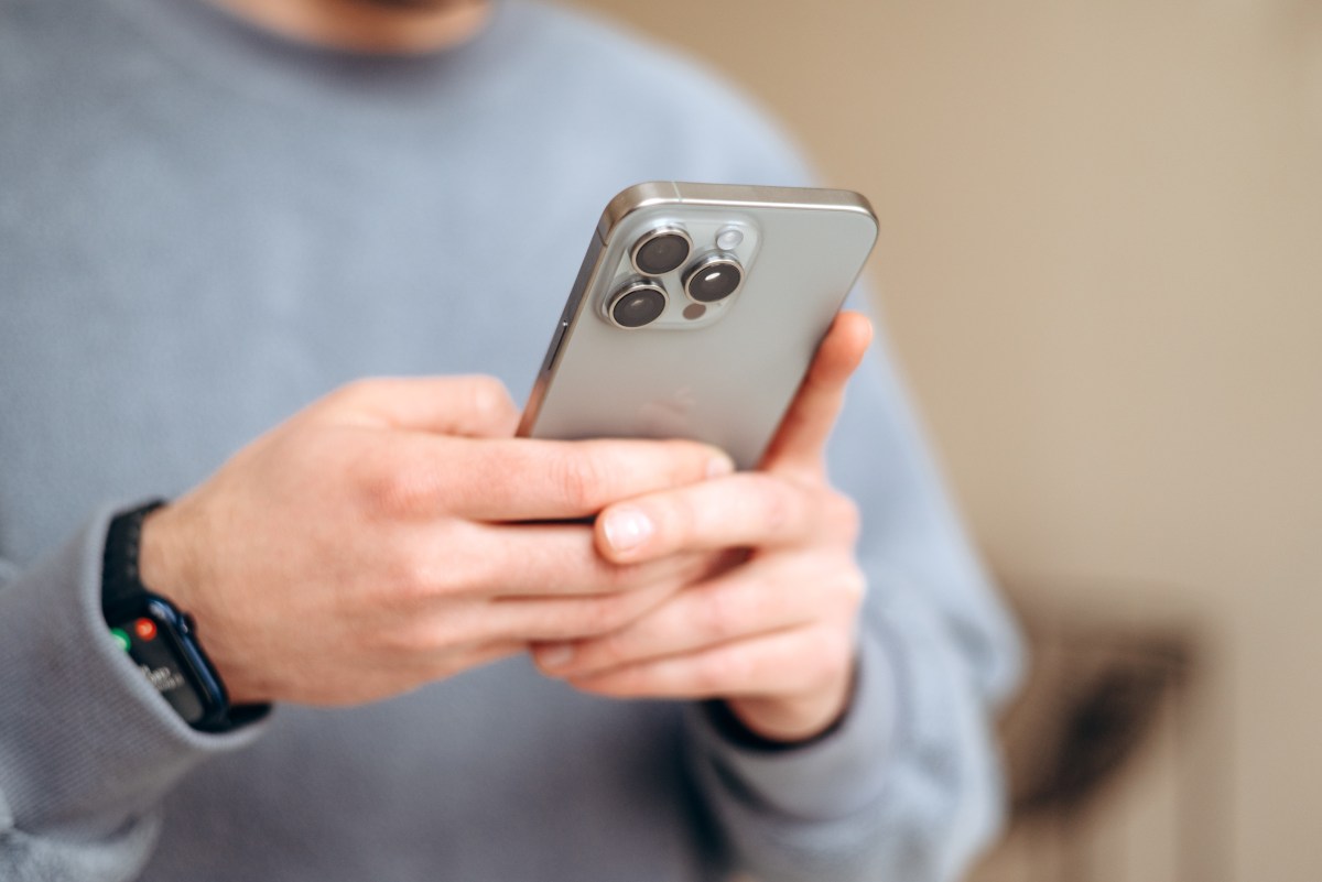 Expertos advierten a usuarios de iPhone que no deben descargar nueva actualización