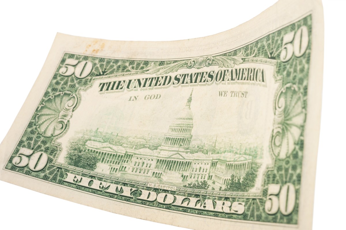 Mujer creyó que había ganado $50 en la lotería, resultó que el premio era de $50,000