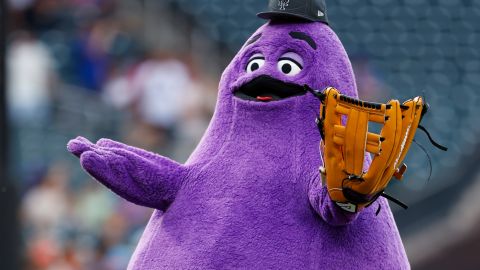 Grimace se ha convertido en un amuleto de la suerte para los Mets.