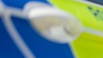 La policía de West Midlands no proporcionó la identidad de los menores de edad, acusados de la muerte de un joven.