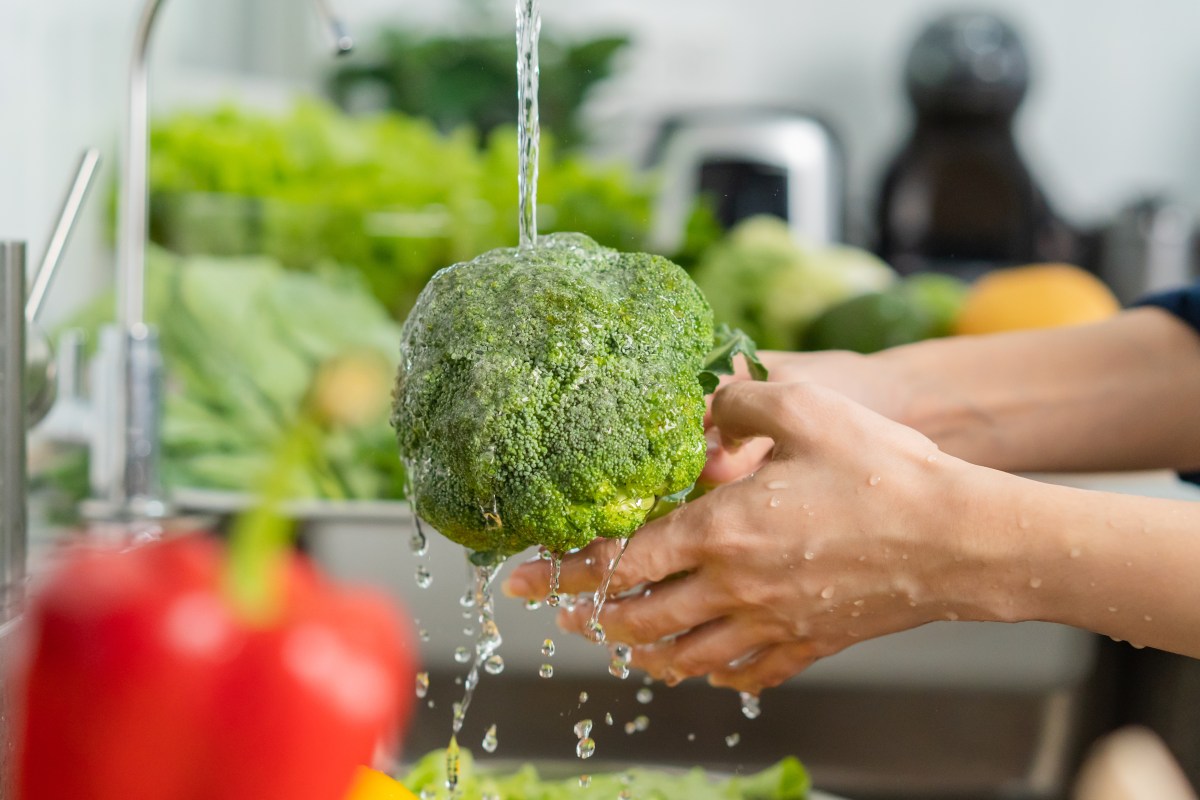 Conoce la forma segura de lavar y desinfectar el brócoli