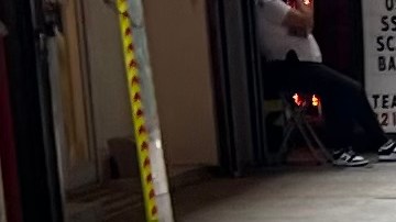 Masajistas de la Roosevelt se oponen a plan para regular negocios.