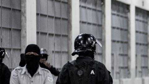 El documento revela numerosas redadas de la policía y el ejército en comunidades vulnerables.