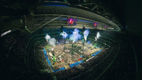 Vista del el Santiago Bernabéu de Madrid este sábado en la IV Velada del Año de Ibai Llanos, un evento de boxeo con actuaciones entre combates.