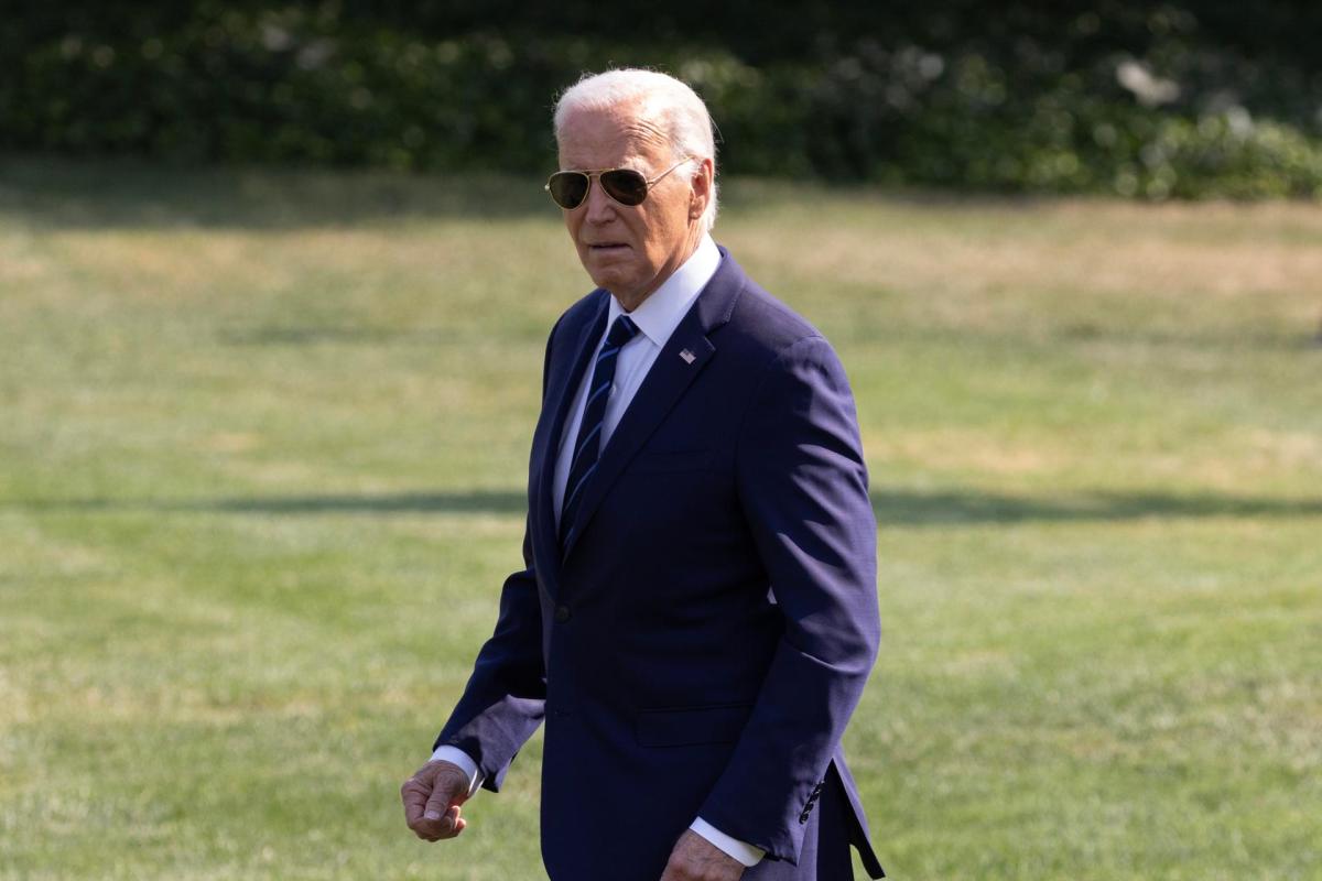 Biden da positivo para Covid-19: tiene síntomas leves
