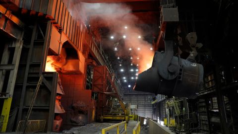 EE.UU. busca proteger la producción de acero local.