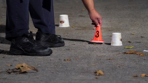 La víctima, que vivía cerca del lugar de su muerte, tuvo numerosas detenciones previas.