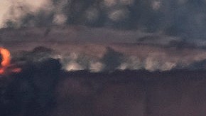 La oficina del Sheriff indicó que el incendio parece haber sido accidental, pero que se encuentra llevando a cabo las pesquisas pertinentes.