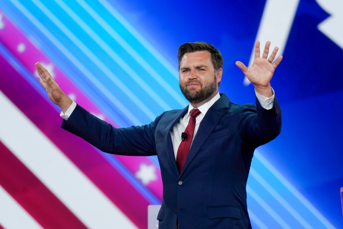 Trump anuncia a J.D. Vance como su candidato a vicepresidente