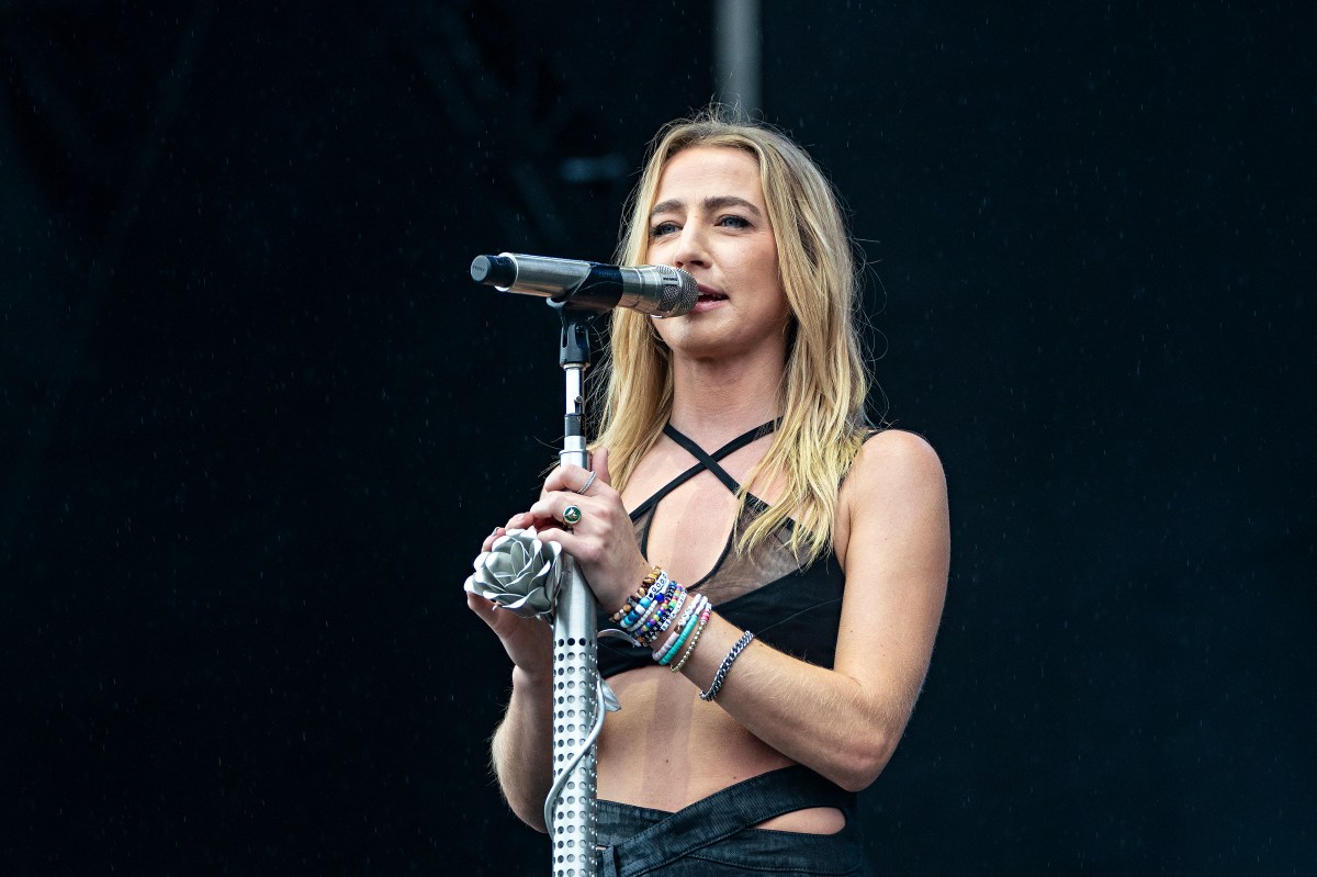 Catalogan actuación de Ingrid Andress en el Home Run Derby como la peor interpretación del himno nacional de EE.UU.