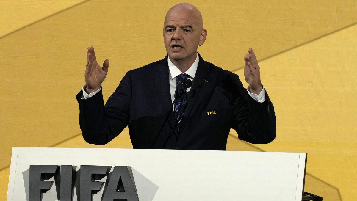 La FIFA estudia ampliar los equipos participantes para el Mundial de 2030