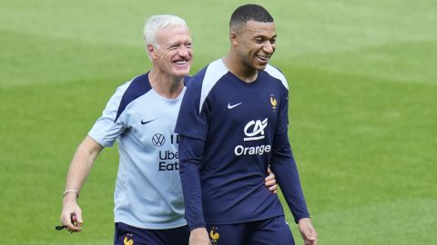 "Será titular ante España aunque no esté al 100": Deschamps confirma a Mbappé