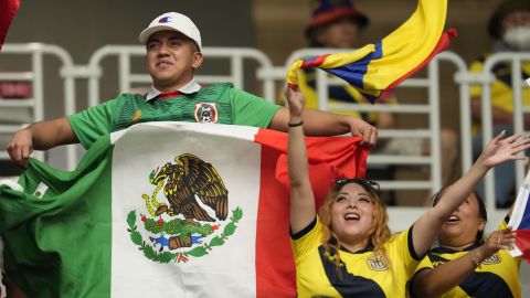 Fans de México y Ecuador en la Copa América 2024.