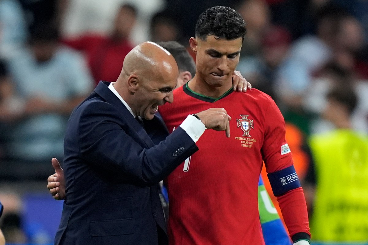 Exjugador del Liverpool lanzó fuerte dardo a Cristiano Ronaldo y Roberto Martínez