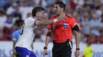 Exárbitro argentino, Javier Castrilli, lanzó dura crítica al arbitraje de Copa América: "Es de Disney"