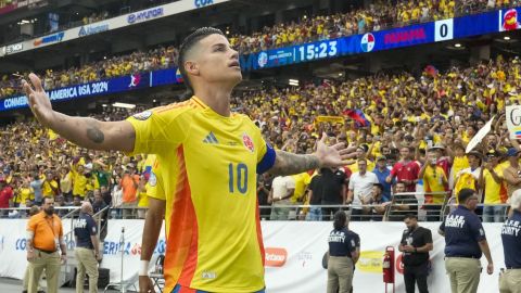 James Rodríguez dio un recital en la goleada de Colombia a Panamá [Video]