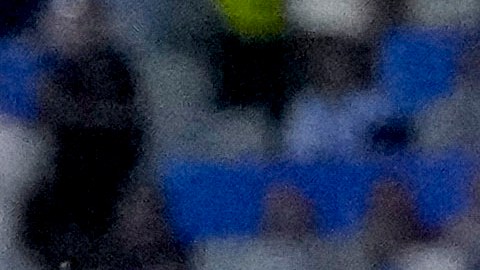 Tras el incidente Morata se retiró con dolor en su rodilla.