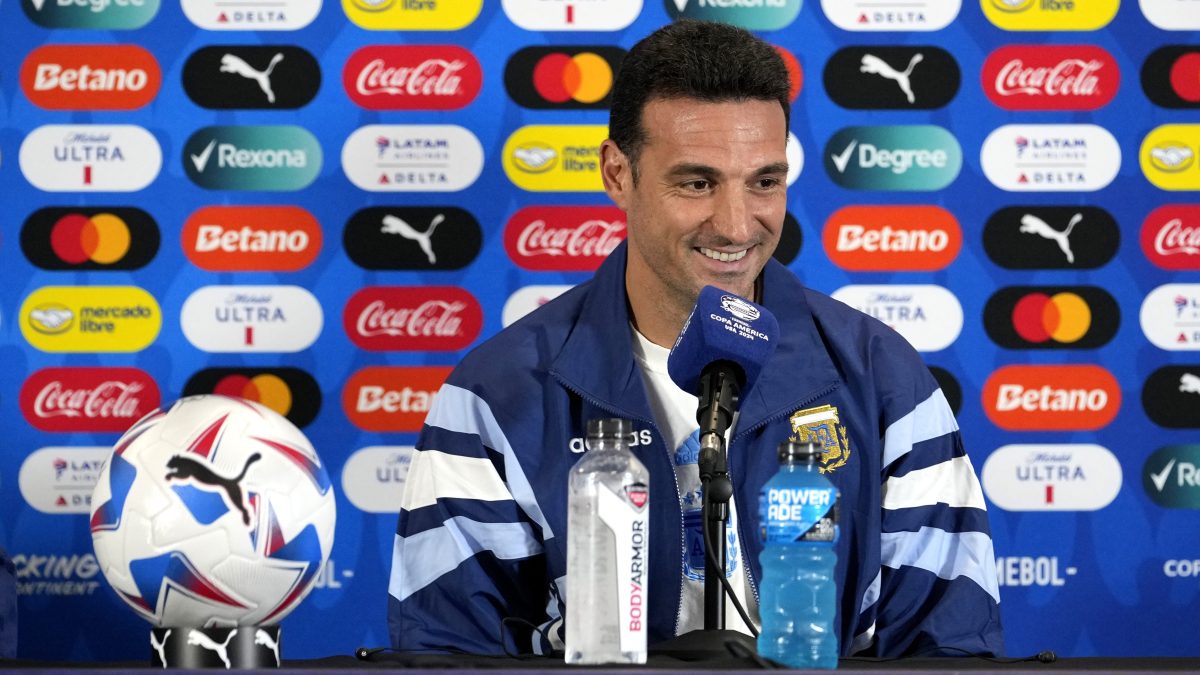 Scaloni se refirió a los dichos de Bielsa: “Me preocupa lo que pase mañana” [Video]