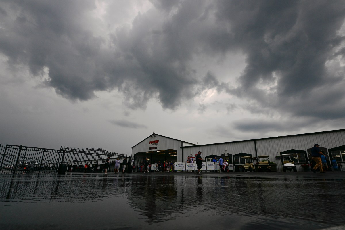 Una mujer muere en Indiana tras fuertes tormentas que provocaron advertencias de tornado