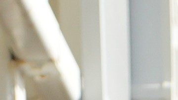 Las autoridades policiales se vieron en la obligación de detener a algunos aficionados que intentaron ingresar al estadio.