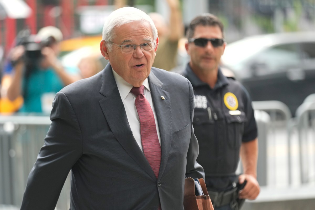 Juicio a Bob Menéndez: jurado inicia el segundo día de deliberaciones