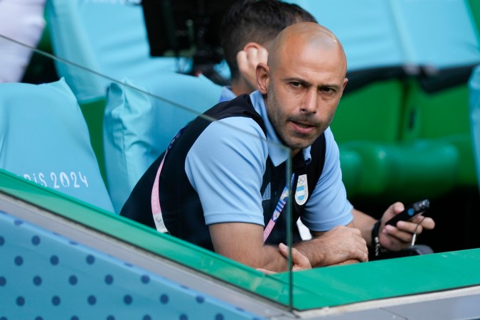 Javier Mascherano es el entrenador del equipo olímpico de fútbol de Argentina.