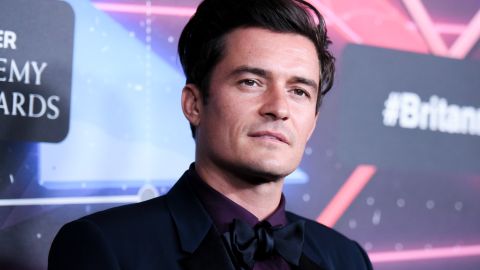 En 2009, Orlando Bloom fue criticado por pintar esta casa de color negro.