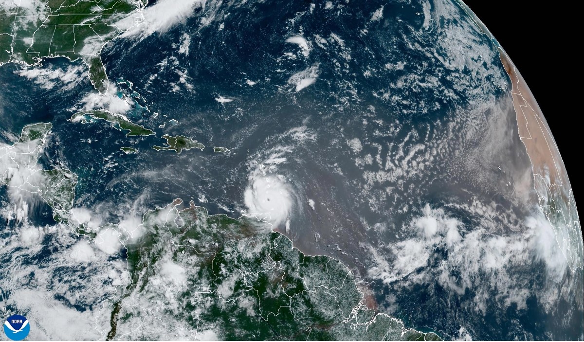 Así se ve el impactante ojo Huracán Beryl desde el espacio: ¿Dónde y cuándo tocará tierra?