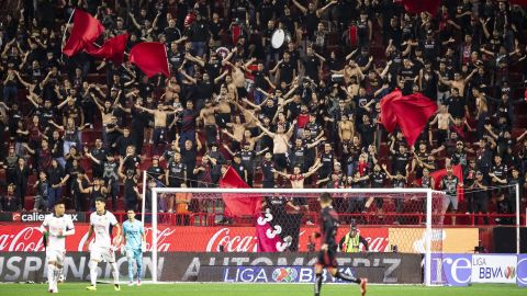 Afición durante encuentro entre Xolos y Chivas. Foto: Imago7/Alejandro Gutiérrez Mora.