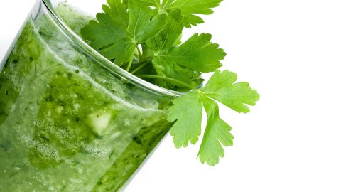 El cilantro tiene propiedades para desintoxicar el cuerpo