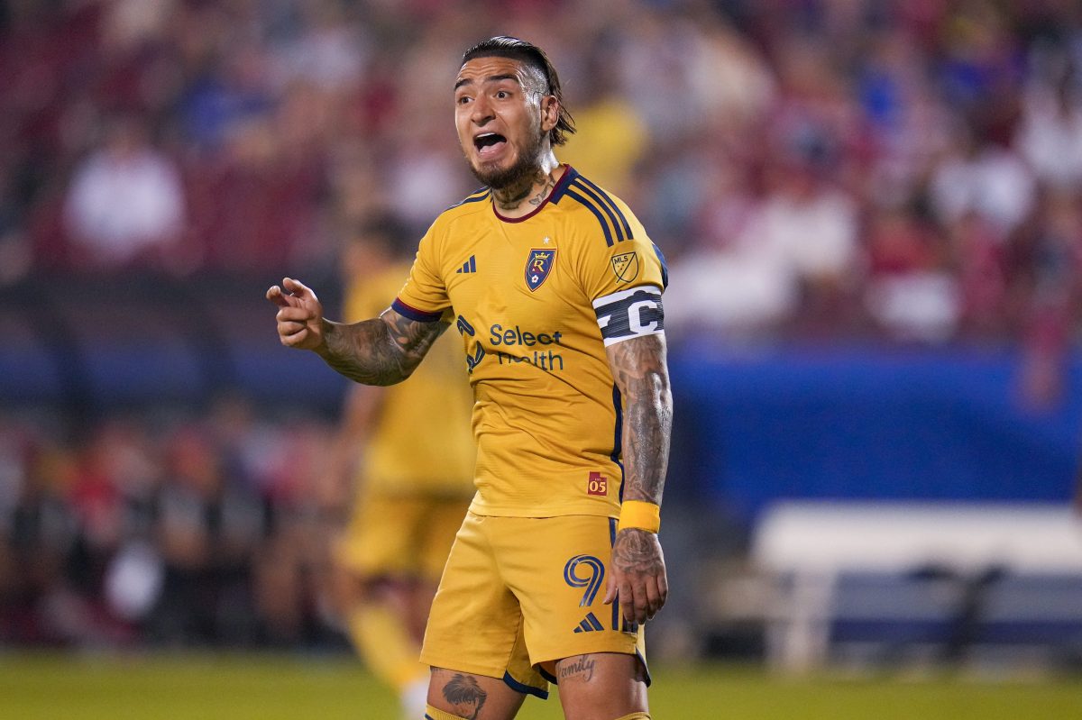 MLS suspendió por cuatro partidos al colombiano Cristian Arango ante presunto acoso