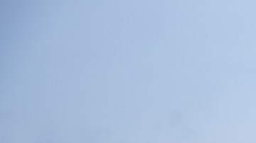 Ubicada en la concurrida intersección de las avenidas Central y Mott, la biblioteca es la pieza central de la revitalización del centro de Far Rockaway./Matthew Lapiska/DDC