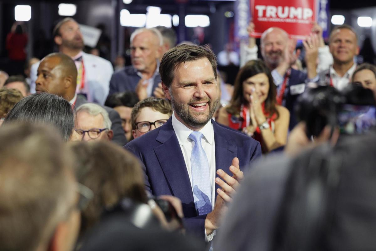 ¿Qué busca Trump con la elección de J.D. Vance como su candidato a vicepresidente?