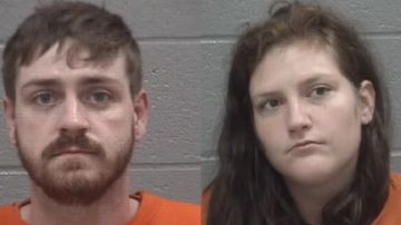 James Dee Tripp, a la izquierda, y Ashley Taylor Crawley, a la derecha, fueron arrestados tras una investigación sobre acusaciones de abuso sexual infantil, según informó la policía.