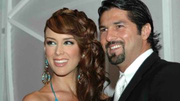 Jaqueline Bracamontes y Arturo Carmona en el 2006.