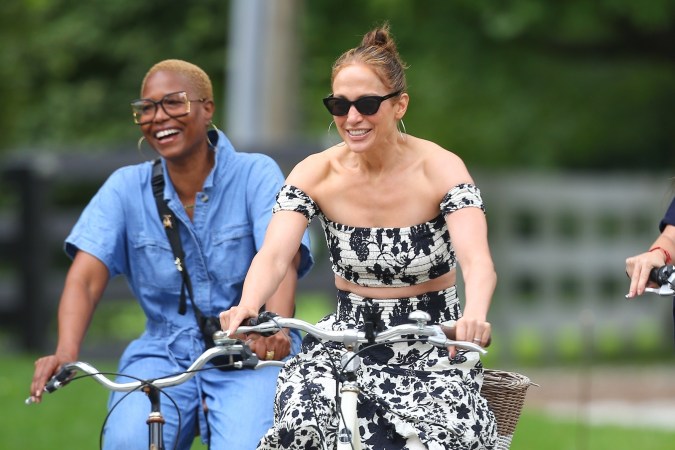 Jennifer López ha disfrutado de varias actividades en los Hamptons.