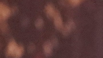 Jennifer López y Ben Affleck posando juntos.