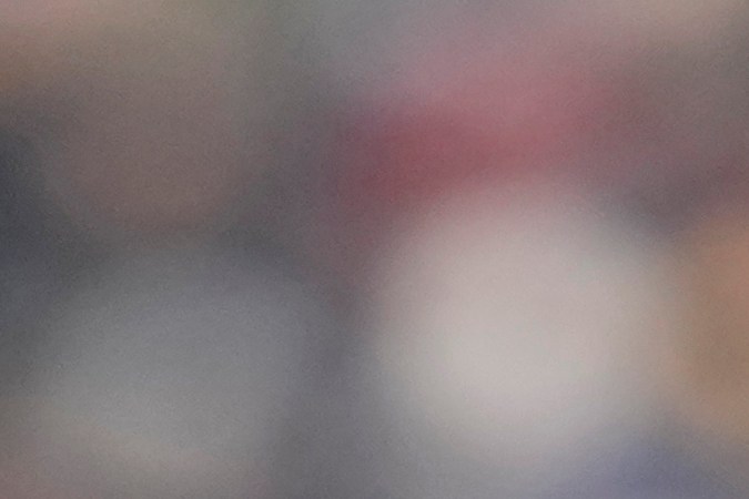 Jurgen Klopp, hace un gesto a los aficionados al final del partido de fútbol de la Premier League. Foto: Kin Cheung.