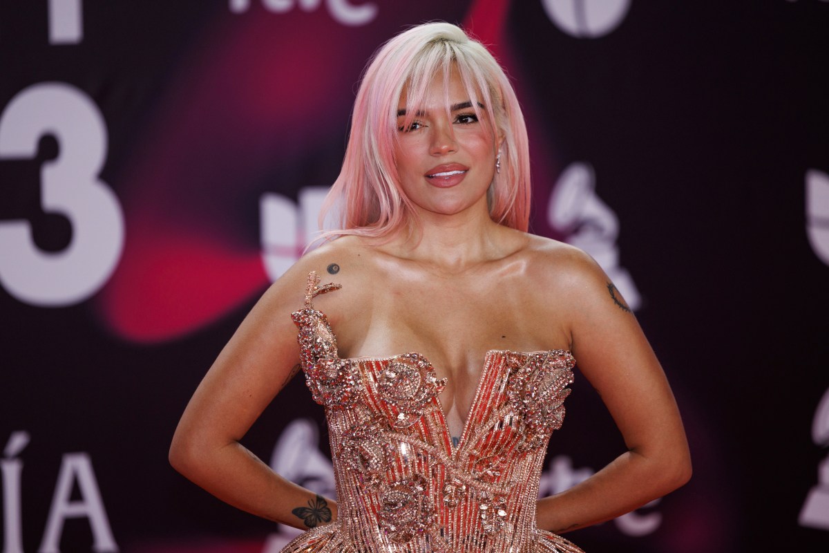 Karol G desmiente haber escrito canción para campaña de Nicolás Maduro