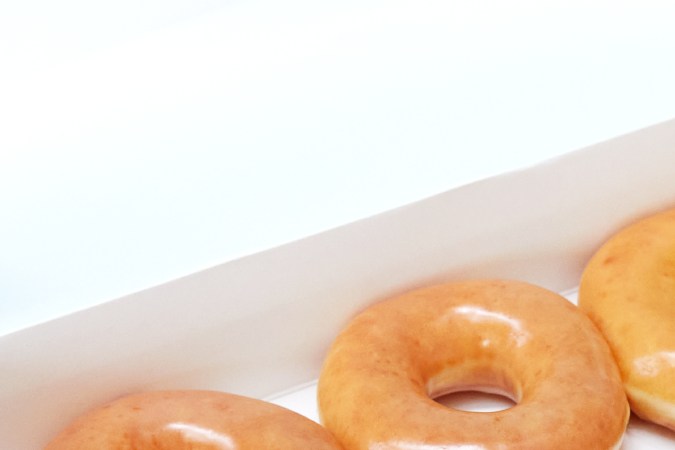 Krispy Kreme ofrece una docena de donas a precio especial
